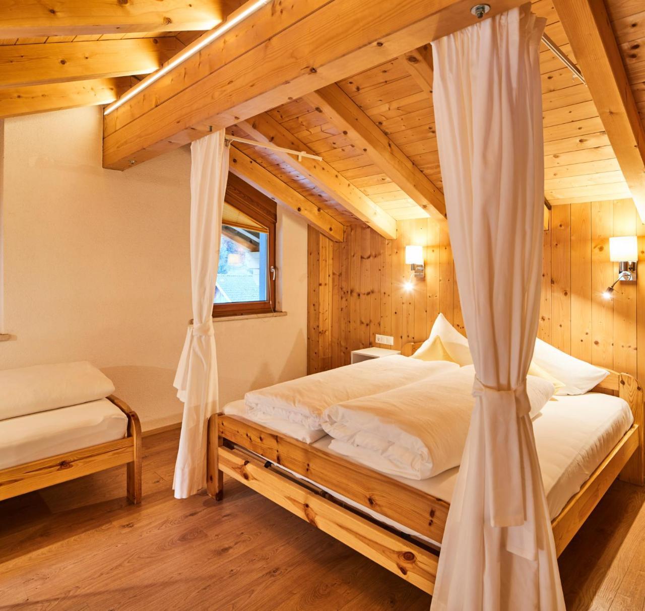 Tirolerhof - Appartementhaus Kaunertal Dış mekan fotoğraf